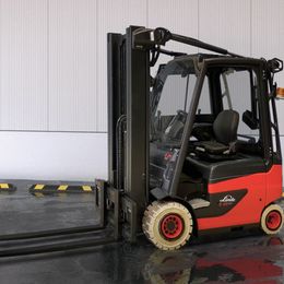 Linde E25L - % Preisnachlass